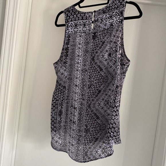 Violet + Claire Tank (L) - Picture 6 of 6